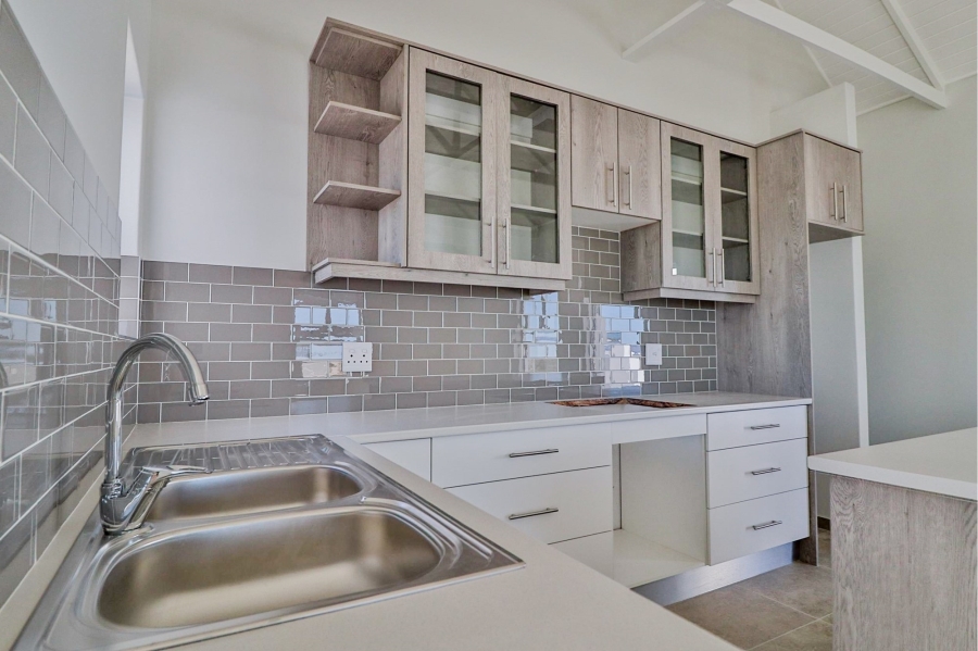 3 Bedroom Property for Sale in Britannia Bay Western Cape